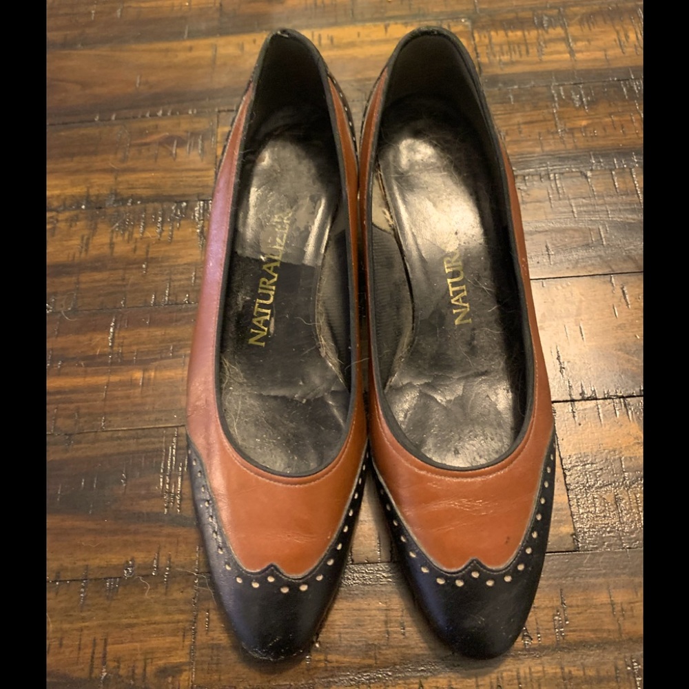Vintage Black and Tan kitten heels